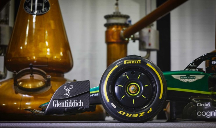 Glenfiddich wird langfristiger Sponsor von Aston Martin in der Formel 1.